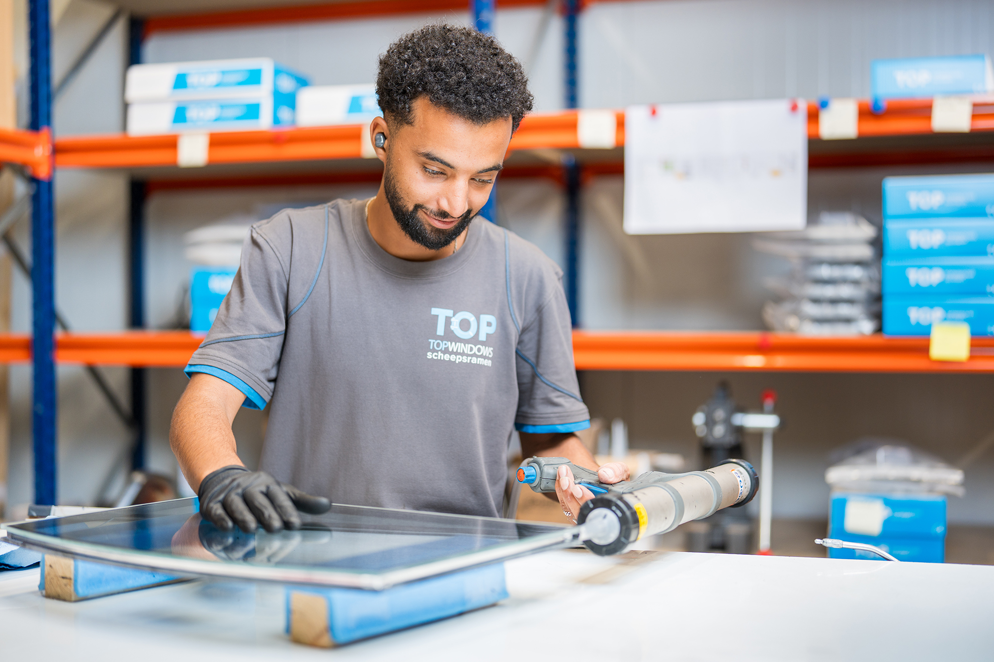 Nachhaltiger Bootsbau beginnt am Fenster