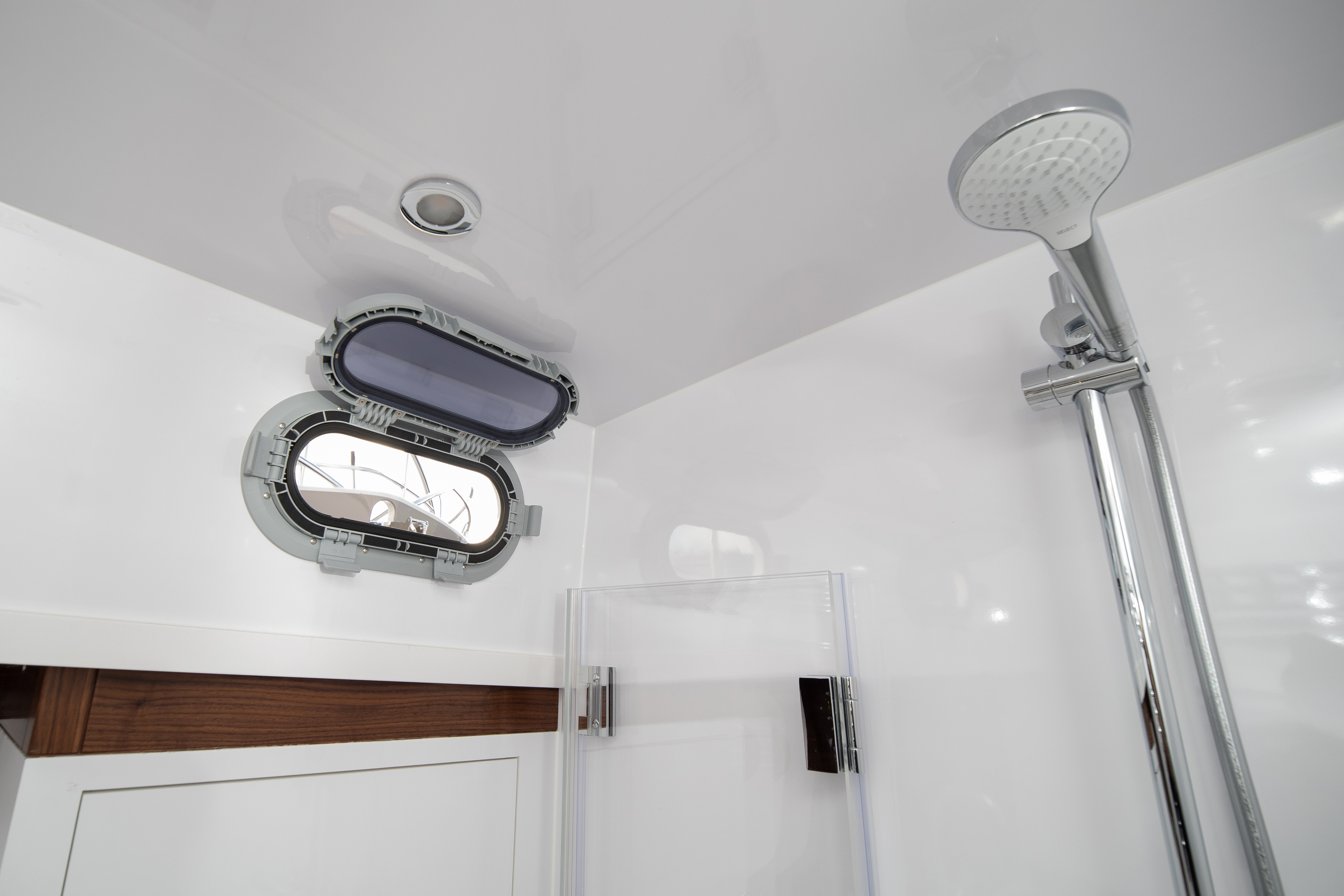 Welche Kriterien sind beim Bullauge kaufen wichtig?